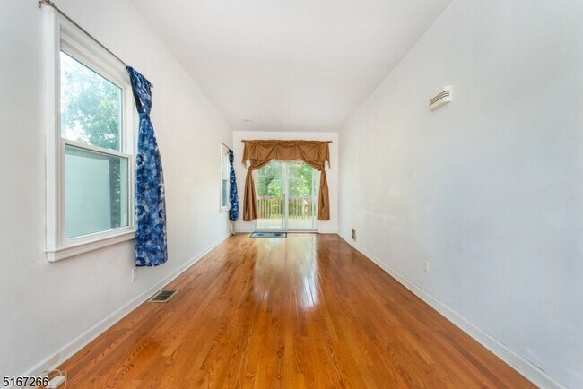 Foto del edificio - 99 Chesapeake Ave