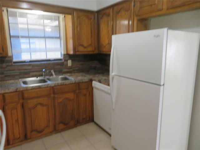 Foto del edificio - 452 Finch Dr