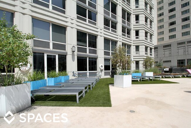 Foto del edificio - 750 N Rush St