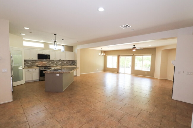 Building Photo - 1197 Oro Ridge