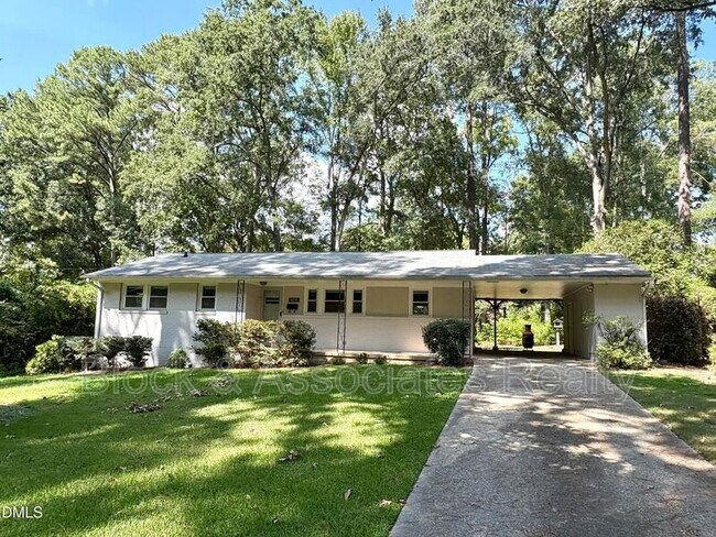 Foto del edificio - 408 Marjorie Dr