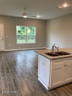 Foto del edificio - 1815 Balboa Ave