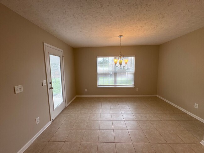 Foto del edificio - Charming 3 Bedroom, 2 Bath Home in Antioch!