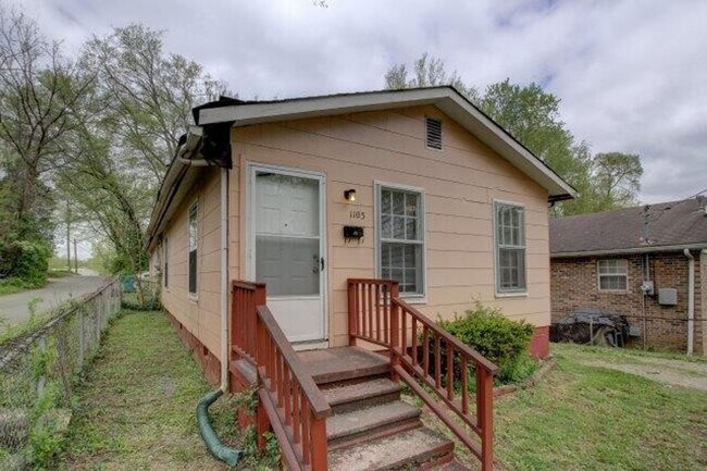 Building Photo - 217 N 11th