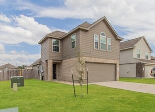 Building Photo - 1137 Crossing Dr