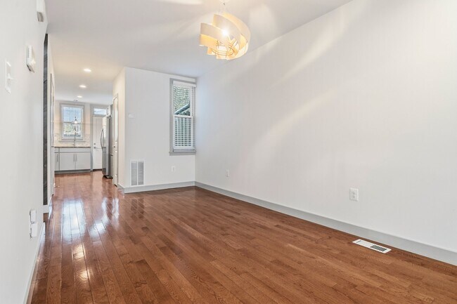 Foto del edificio - 1232 N Gay St