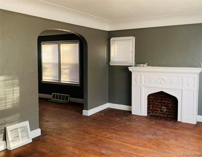 Building Photo - 14960 Tracey St