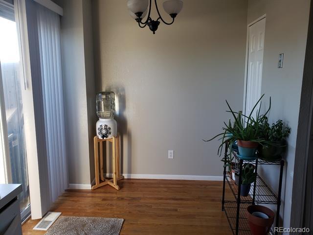 Primary Photo - 39 S Holman Way
