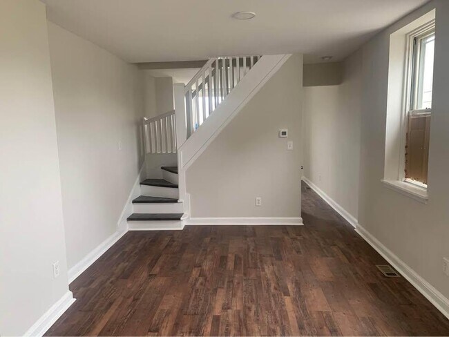 Foto del edificio - 400 N Bradford St