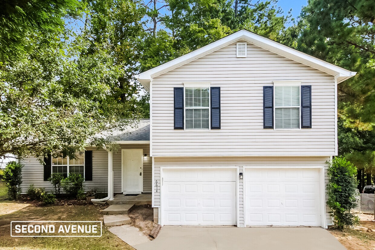 6614 Rebecca Lou Ln, Lithonia, GA 30058 House for Rent in Lithonia
