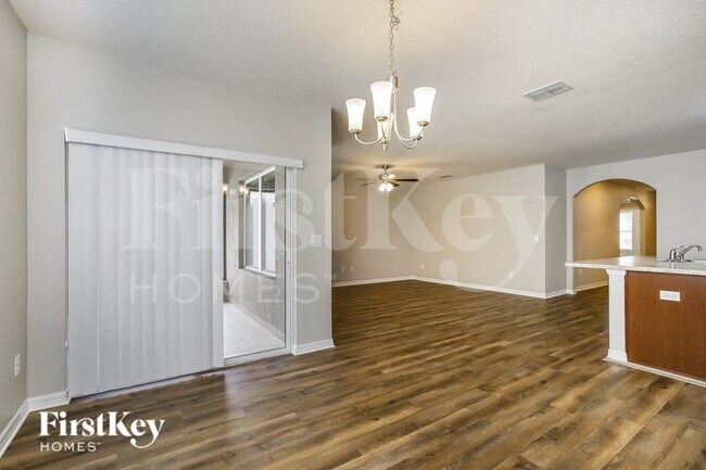 Building Photo - 16736 Citrus Pkwy