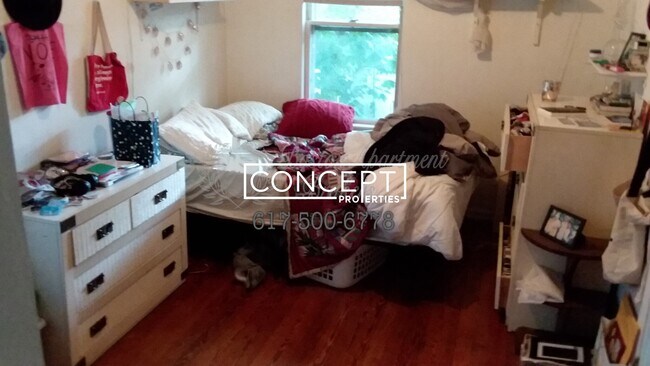 Building Photo - 26 Haskell St