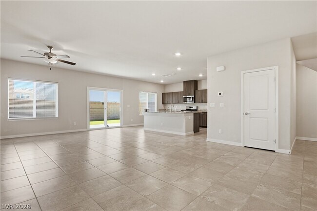 Foto del edificio - 3763 Corellia Ave