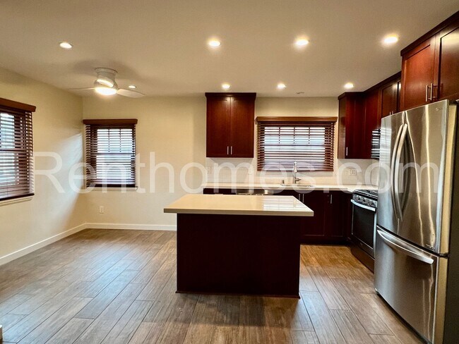 Building Photo - Mission Hills, 4120 Palmetto Wy, Dual Pane...