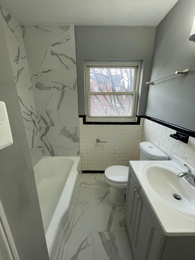 Photo - OLDHAM 2 Apartment