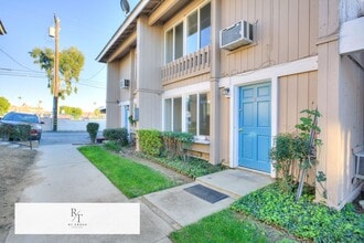 Building Photo - 154 S Linda Way