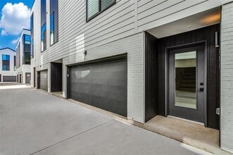 Building Photo - 5609 Live Oak St