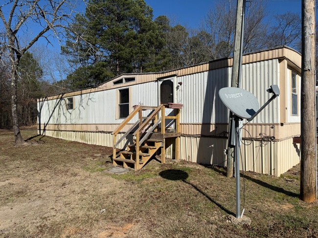 Building Photo - 2103 Roach St