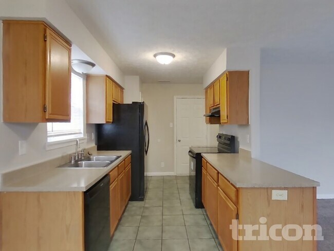 Building Photo - 1712 Beckenbauer Ln