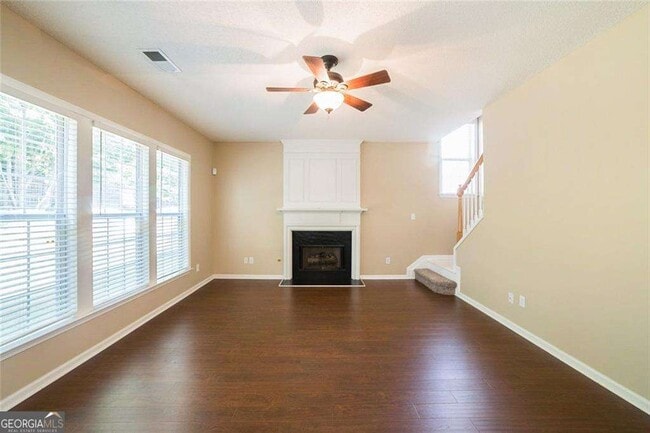 Foto del edificio - 3495 Ridgefair Dr