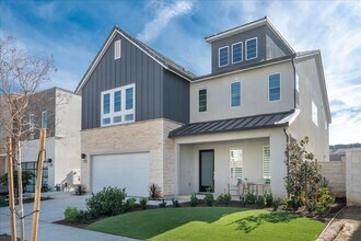 Building Photo - 27372 Dialogue Wy