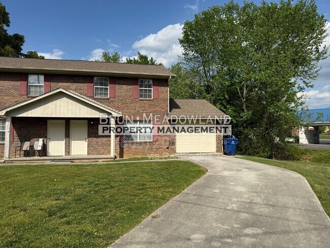 Foto del edificio - 8676 Tervada Dr