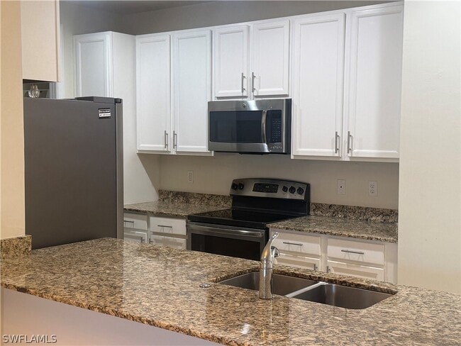 Foto del edificio - 7776 Bristol Cir