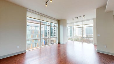 Interior Photo - Ashton Bellevue