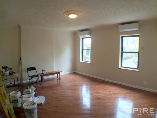 Building Photo - 2165 1st Ave