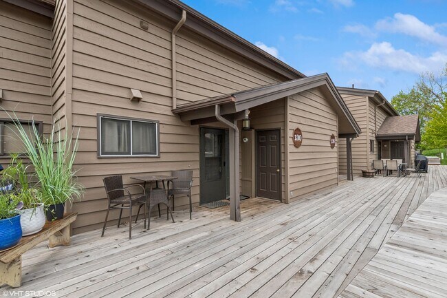 Foto del edificio - Whitefish River furnished Townhome