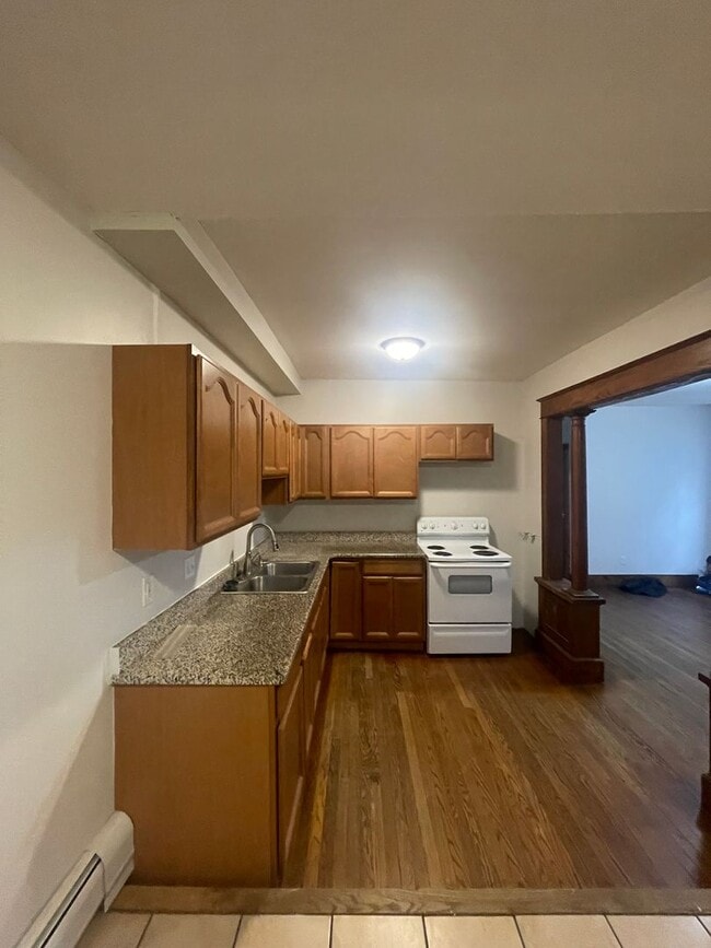 Building Photo - 57-59-59 Holbrook St