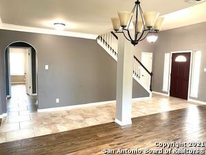 Foto del edificio - 2546 Woodland Village Pl