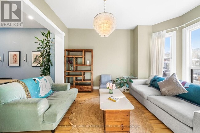 Building Photo - 61 Fennings St