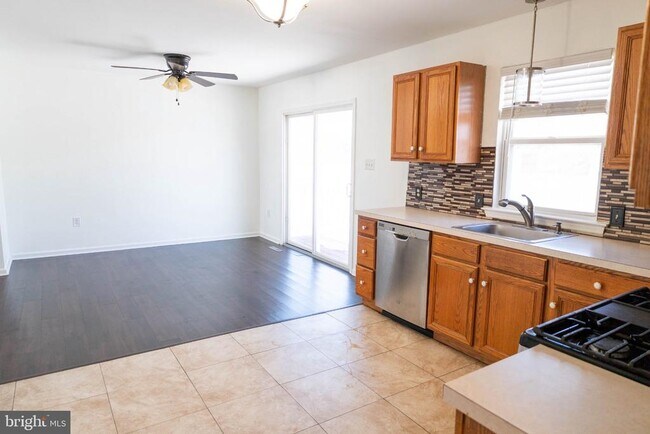 Building Photo - 312 Galean Dr