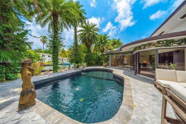 Foto del edificio - 1160 NE 91st St