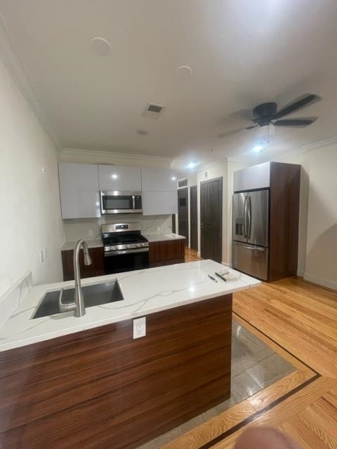 Foto del edificio - 76 Cottage St