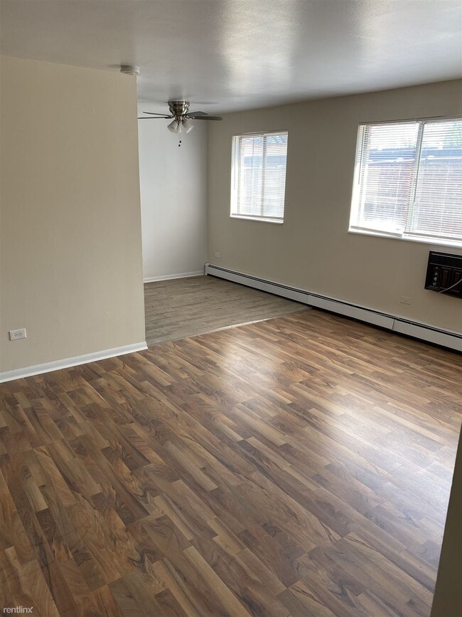 Building Photo - 1 br, 1 bath  - 8321 S King Dr 8331-3B