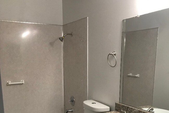 Foto del edificio - 3520 E Ashlan Ave