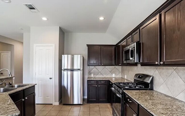 Foto del edificio - 1813 Sparrow Ln