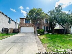 Building Photo - 11911 Altamonte Oaks