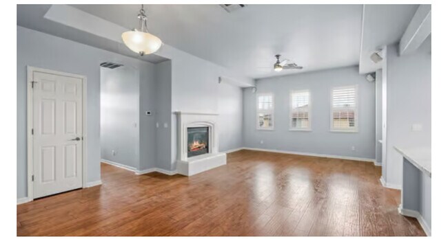Building Photo - 1700 Wind Ranch Rd