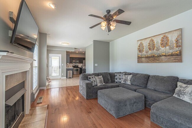 Building Photo - 1161 Chinook Cir