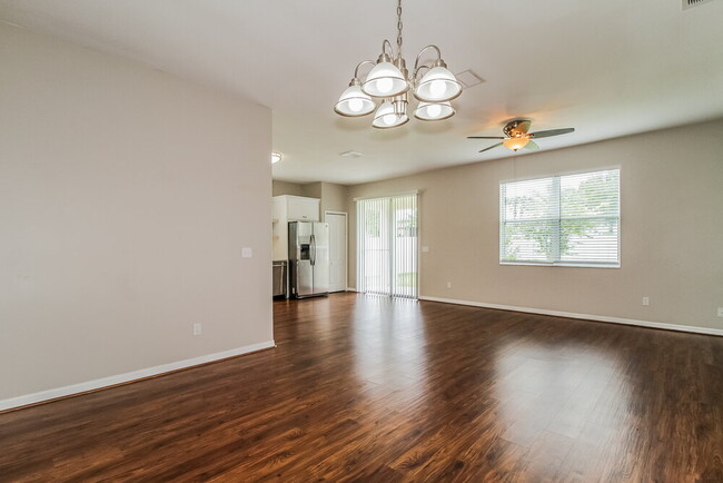 Building Photo - 5722 Quinton Way