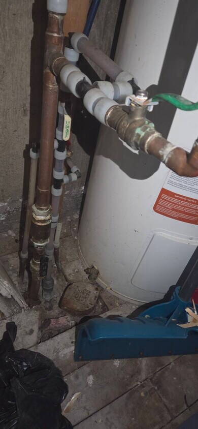 Building Photo - 734-734 Everard H Daigle Boul