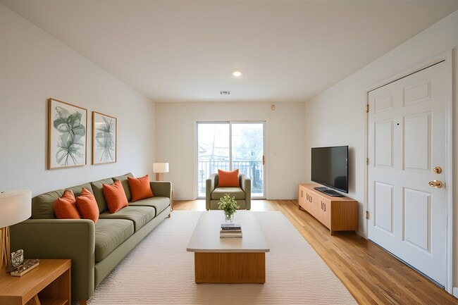 Foto del edificio - 108 CLAREMONT Ave