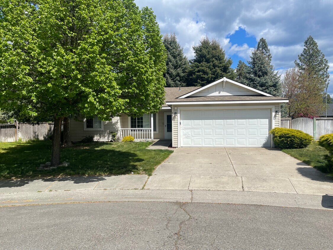 Foto principal - 1635 W Monet Dr