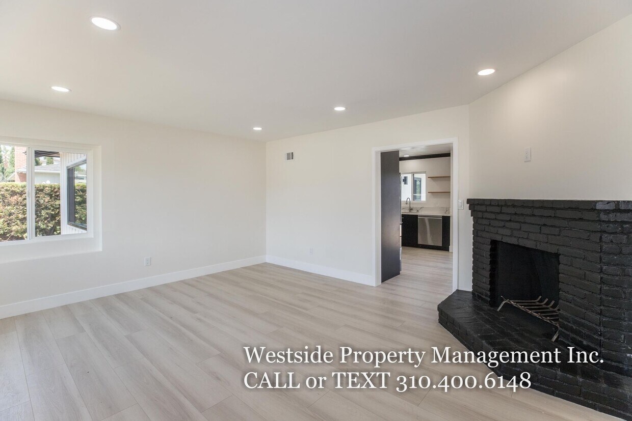 Foto principal - 5838-5840 S. Chariton Ave.