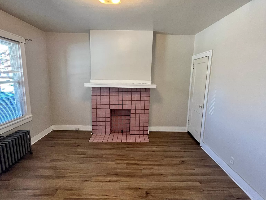 Foto principal - 2116 Bedford Ave