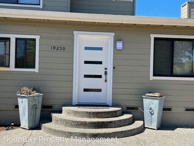 Building Photo - 3 br, 2 bath House - 19250 Hickory St