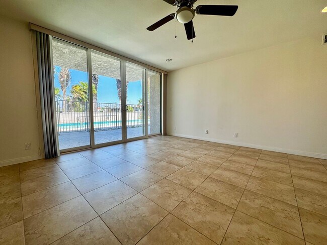 Foto del edificio - COMING SOON! Charming 2 Bed/2 Bath Apartme...